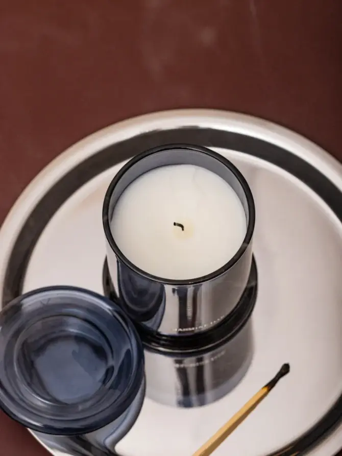 Świeca zapachowa ESTER Jasmine Oak 260 g