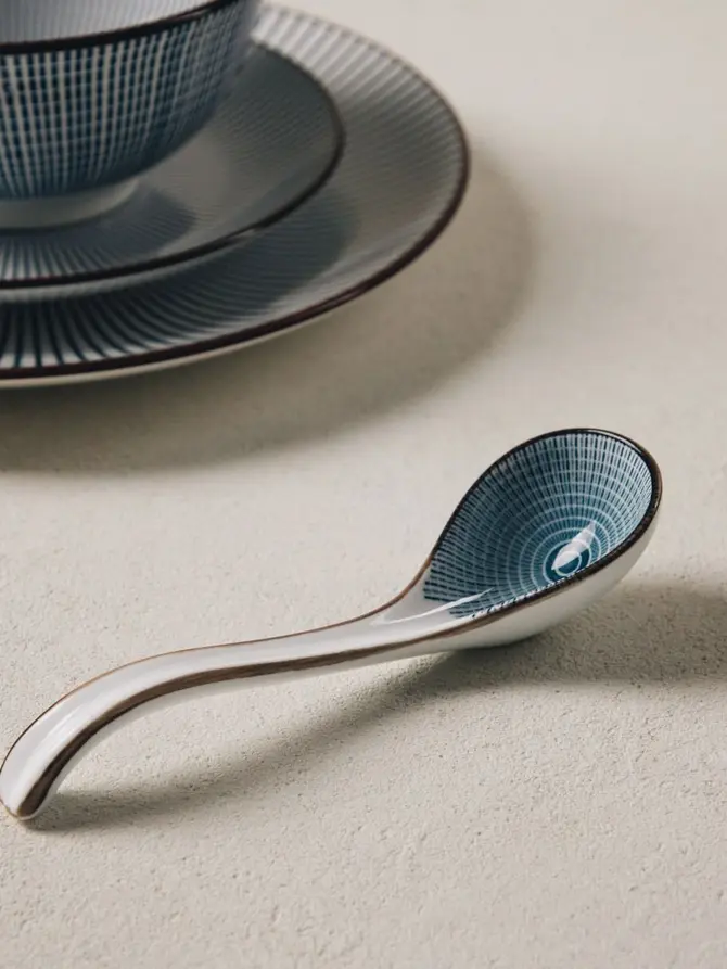 Łyżka do ramenu SALADO porcelanowa w paski z brązowym rantem 16,5 cm