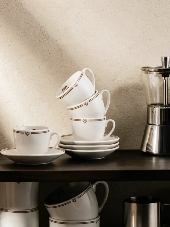 Zestaw filiżanek ze spodkiem PATISSERIE porcelanowych dużych, 0,25 l 4 szt.