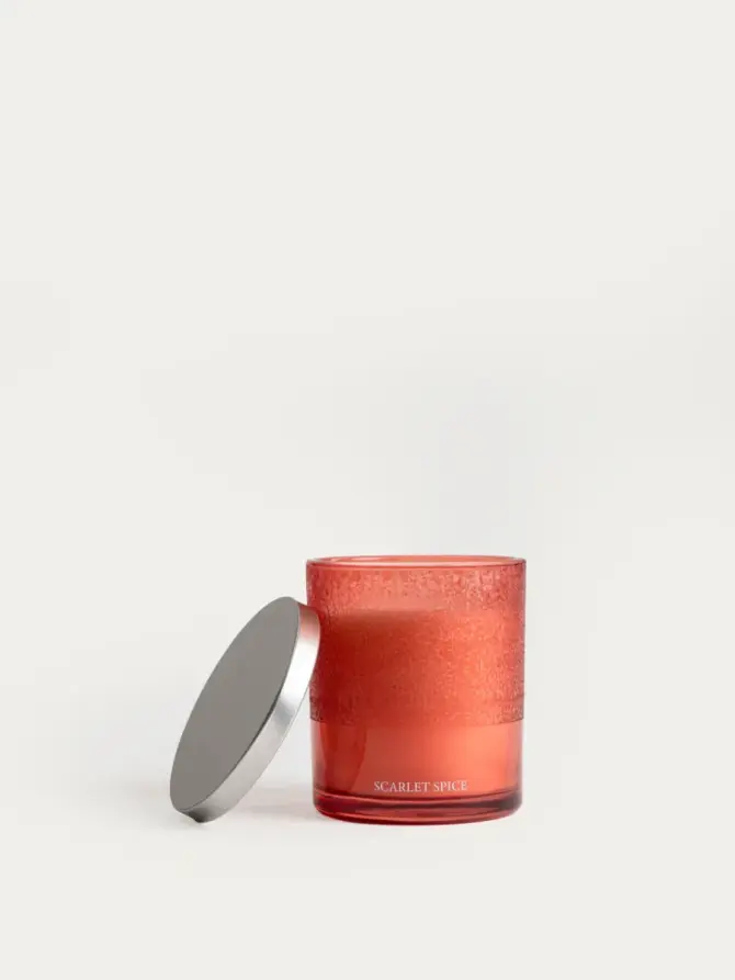 Świeca zapachowa MAGIC MOMENTS Scarlet Spice 390 g