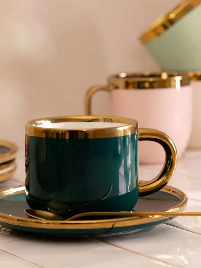 Filiżanka ze spodkiem i łyżeczką SINNES porcelanowa szmaragdowa 0,20 l