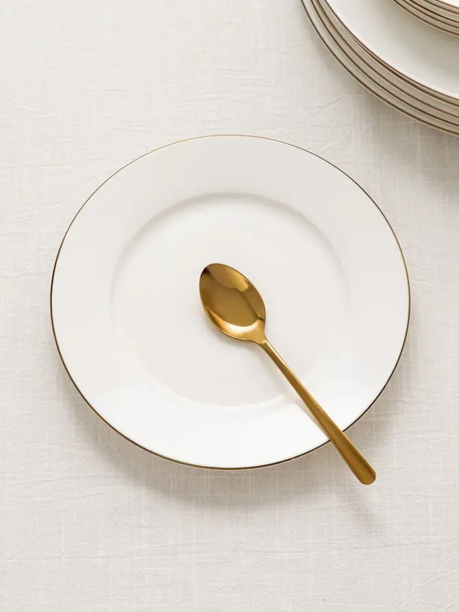 Talerz AUROO porcelanowy deserowy ze złotą obwódką 19 cm