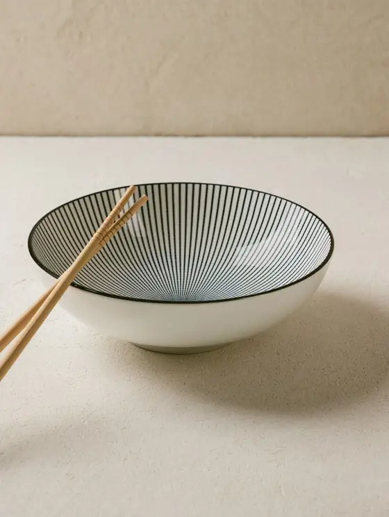 Misa NAVIA porcelanowa czarna 21 cm