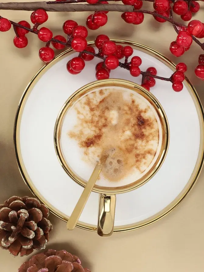 Filiżanka ze spodkiem i łyżeczką SINNES porcelanowa biała 0,20 l
