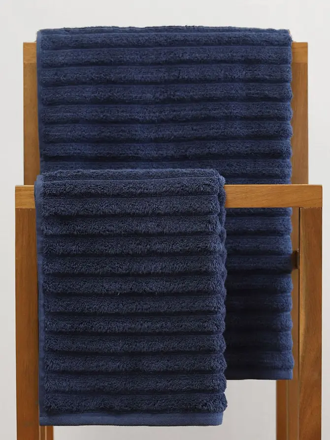 Ręcznik ASTRI w paski granatowy 50x90 cm