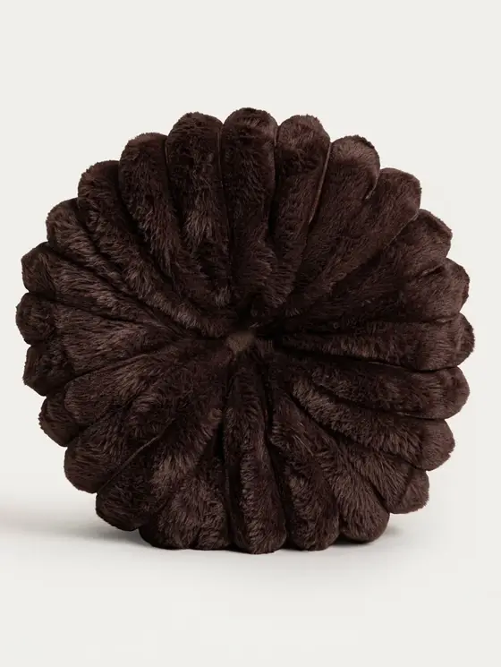 Poduszka ARVELO z imitacji króliczego futra brązowa okrągła 40 cm