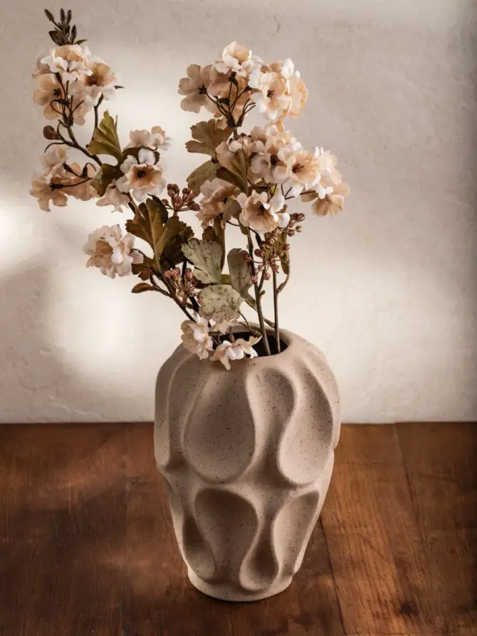 Wazon BELLARO beżowy ze zdobieniami ceramiczny 17x24 cm